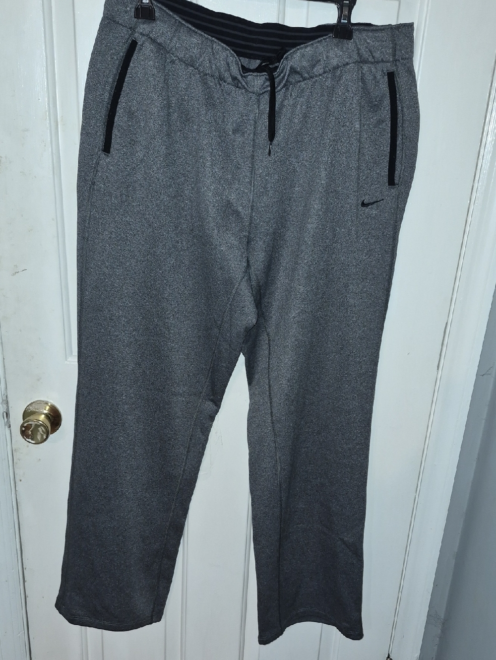 Nike Men’s Gray Thermafit Jogger Sweatpants XL